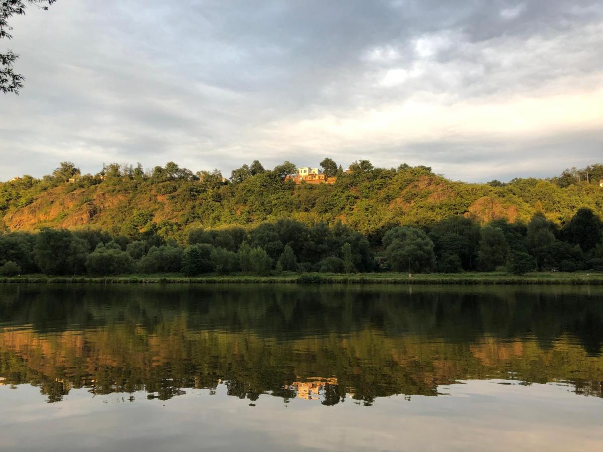 Chatka - A - Vyhlidka Nad Rekou Zdiby Exterior photo
